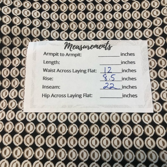 UP! Pull On Pant Geometric Design Border Pattern Tummy Control Cropped - Picture 6 of 8